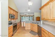 940 Diamondhead Drive S, Pinehurst, NC 28374 — 3-bedroom home in Unit 13, Pinehurst, NC, photo 13 of 41: kitchen4