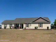 301 Willow Pond Drive, La Grange, NC 28551 — 3-bedroom home in Willow Pond, La Grange, NC, photo 2 of 18: IMG_0546