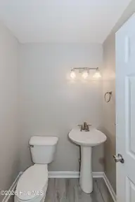 411 Candlewood Drive, Jacksonville, NC 28540 — 4-bedroom home in Riverwood Estates, Jacksonville, NC, photo 17 of 77: Briian (52 of 58)