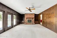959 Halls Creek Road, Elizabeth City, NC 27909 — 3-bedroom waterfront home in Halls Creek Subdivision, Elizabeth City, NC, photo 18 of 53: Great Room