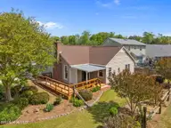 601 Player Court, Jacksonville, NC 28540 — 3-bedroom home in Rock Creek, Jacksonville, NC, photo 9 of 49: 34-web-or-mls-601 Player Ct. 79