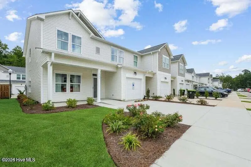 5086 Northstar Drive 81, Leland, NC 28451 — 3-bedroom townhome in Bishops Ridge, Leland, NC, photo 1 of 13: front