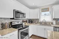 1720 N New River Drive, Surf City, NC 28445 — 5-bedroom waterfront home in Old Settlers Beach, Surf City, NC, photo 13 of 44