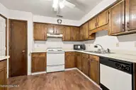 602 Farm Court, Morehead City, NC 28557 — 3-bedroom home in Mandy Farms, Morehead City, NC, photo 8 of 51: 47-web-or-mls-IMG_3725