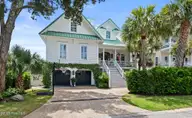 6 Jasmine Place, Wrightsville Beach, NC 28480 — 4-bedroom home in Shore Acres, Wrightsville Beach, NC, photo 1 of 53: 6 Jasmine Place (1)