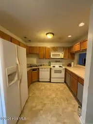 305 Fox Way S, Hubert, NC 28539 — 3-bedroom home in Foxlair, Hubert, NC, photo 7 of 17
