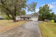 608 Wolverine Place, Jacksonville, NC 28546 — 3-bedroom home in Fox Run, Jacksonville, NC, photo 4 of 20