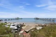 202 Willis Drive, Harkers Island, NC 28531 — 2-bedroom manufactured home, Harkers Island, NC, photo 22 of 46: 25-web-or-mls-202 Willis Dr 025_edit