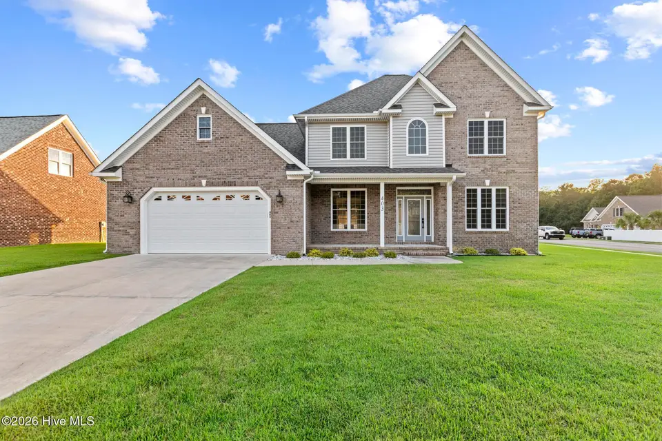 403 King Richard Court, Jacksonville, NC 28546 — 5-bedroom home in Palmetto Park, Jacksonville, NC, photo 1 of 43