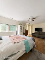 117 Quarterdeck Townes, New Bern, NC 28562 — 2-bedroom townhome in River Bend, New Bern, NC, photo 10 of 22: 60EA936D-A822-44EC-8539-CAA5D49B4058