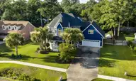 133 Loder Avenue, Wilmington, NC 28409 — 4-bedroom waterfront home in Loder Landing, Wilmington, NC, photo 1 of 61