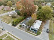 603 N Adkin Street, Kinston, NC 28501 — 3-bedroom home, Kinston, NC, photo 6 of 28: 5-web-or-mls-DJI_0524