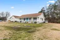 175 Thomas Loop Road, Jacksonville, NC 28540 — 3-bedroom home, Jacksonville, NC, photo 3 of 34