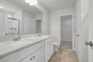 466 Galloping Foal Way SE, Bolivia, NC 28422 — 4-bedroom home in River Tide Farms, Bolivia, NC, photo 13 of 27: Primary Bathroom