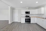 307 Shipmans Pike, Jacksonville, NC 28546 — 3-bedroom manufactured home in Maynard Manor, Jacksonville, NC, photo 5 of 26