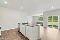 357 Tributary Circle, Wilmington, NC 28401 — 4-bedroom home in Riverside, Wilmington, NC, photo 7 of 43