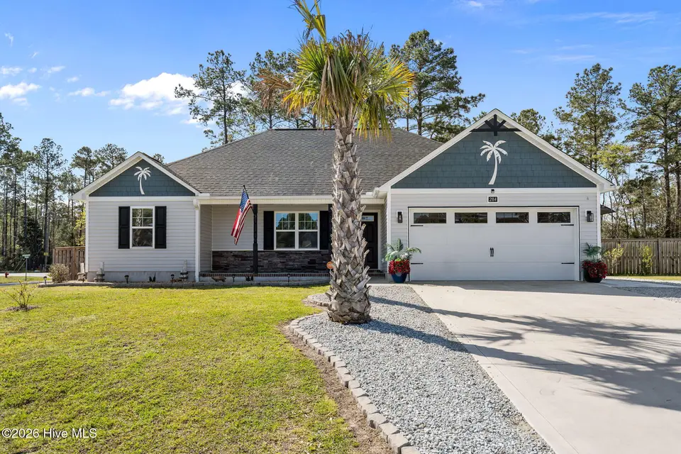 284 Breakwater Drive, Sneads Ferry, NC 28460 — 3-bedroom home in Bridgeport, Sneads Ferry, NC, photo 1 of 41: 2-web-or-mls-DSC03629