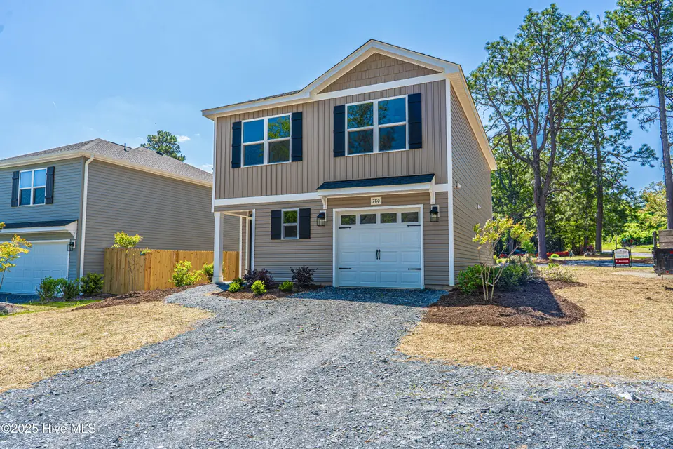 780 W Illinois Avenue, Southern Pines, NC 28387 — 3-bedroom home in West Southern P, Southern Pines, NC, photo 1 of 53: DSC06145