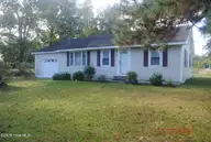 517 Waters Road, Jacksonville, NC 28546 — 2-bedroom home, Jacksonville, NC, photo 1 of 16: DSC_0596