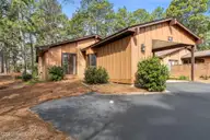 534 Sandalwood Drive, Southern Pines, NC 28387 — 3-bedroom townhome in Knlwd Vlg, Southern Pines, NC, photo 3 of 37: 2-web-or-mls-DSC05889