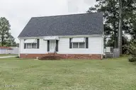 1821 Augustus Drive, Rocky Mount, NC 27801 — 3-bedroom home, Rocky Mount, NC, photo 5 of 59: 0004-IMG_2529