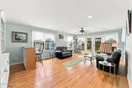 1816 Trent Boulevard, New Bern, NC 28560 — 4-bedroom home, New Bern, NC, photo 17 of 52: 40-web-or-mls-0C0A9897_edit
