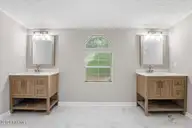 211 Duck Ridge Drive, Pikeville, NC 27863 — 3-bedroom manufactured home in Duck Ridge, Pikeville, NC, photo 16 of 28: 27-211 Duck Ridge Dr-27