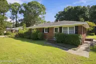 232 Wood Dale Drive, Wilmington, NC 28403 — 3-bedroom home in Pine Hills, Wilmington, NC, photo 2 of 42