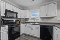 122 Tidewater Drive, Newport, NC 28570 — 3-bedroom waterfront home in Cedar Key, Newport, NC, photo 13 of 42: 28-web-or-mls-1S3A1936