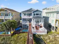 7 Coggeshall Drive W, Ocean Isle Beach, NC 28469 — 6-bedroom waterfront home in West Ocean Palms, Ocean Isle Beach, NC, photo 7 of 77: 7 Coggleshall