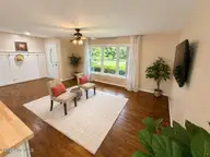 34 Holland Drive, Castle Hayne, NC 28429 — 3-bedroom home in Wrightsboro Acres, Castle Hayne, NC, photo 7 of 22: Living Room