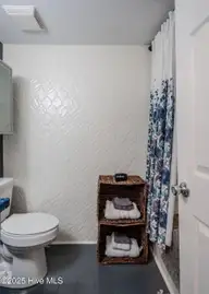 21 N Front Street Unit 3b3, Wilmington, NC 28401 — 1-bedroom condo in Downtown, Wilmington, NC, photo 23 of 28: 25-web-or-mls-21 N Front St-125