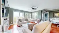 9124 Riverview Drive, New Bern, NC 28560 — 3-bedroom waterfront condo in Fairfield Harbour, New Bern, NC, photo 4 of 50: Living Room