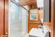 411 S Anderson Boulevard, Topsail Beach, NC 28445 — 3-bedroom waterfront home in Topsail Inlet Terrace, Topsail Beach, NC, photo 6 of 53: 021_411_s_anderson_blvd-21_598