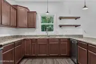 804 Oleander Street, Jacksonville, NC 28540 — 4-bedroom home in Williamsburg Plantation, Jacksonville, NC, photo 15 of 41