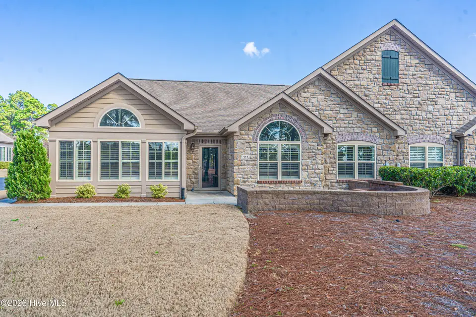117 W Chelsea Court, Southern Pines, NC 28387 — 3-bedroom condo in Mid South Club, Southern Pines, NC, photo 1 of 43: DSC00466