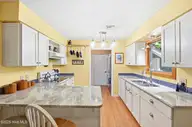 227 E 11th Street, Southport, NC 28461 — 2-bedroom home, Southport, NC, photo 12 of 54