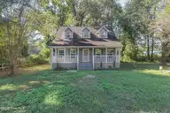 353 Potters Hill Road, Richlands, NC 28574 — 3-bedroom home, Richlands, NC, photo 1 of 32: 2FRONT