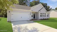 272 Lake Tyler Drive, New Bern, NC 28560 — 3-bedroom waterfront home in Tyler, Home on the Lake, New Bern, NC, photo 3 of 35: 1-custom-0C0A5227_DH