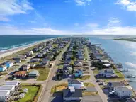 1402 S Anderson Boulevard, Topsail Beach, NC 28445 — 3-bedroom home in New Topsail Beach, Topsail Beach, NC, photo 3 of 58