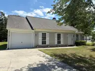 2900 Carthage Drive, Wilmington, NC 28405 — 3-bedroom home in Northchase, Wilmington, NC, photo 2 of 29: IMG_1922