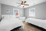 2005 Ocean Drive, Emerald Isle, NC 28594 — 4-bedroom waterfront home, Emerald Isle, NC, photo 14 of 31: IMG_4435