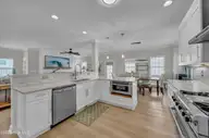 734 Cutter Court, Kure Beach, NC 28449 — 4-bedroom home in Kure Estates, Kure Beach, NC, photo 18 of 68: 018_img_9095_340