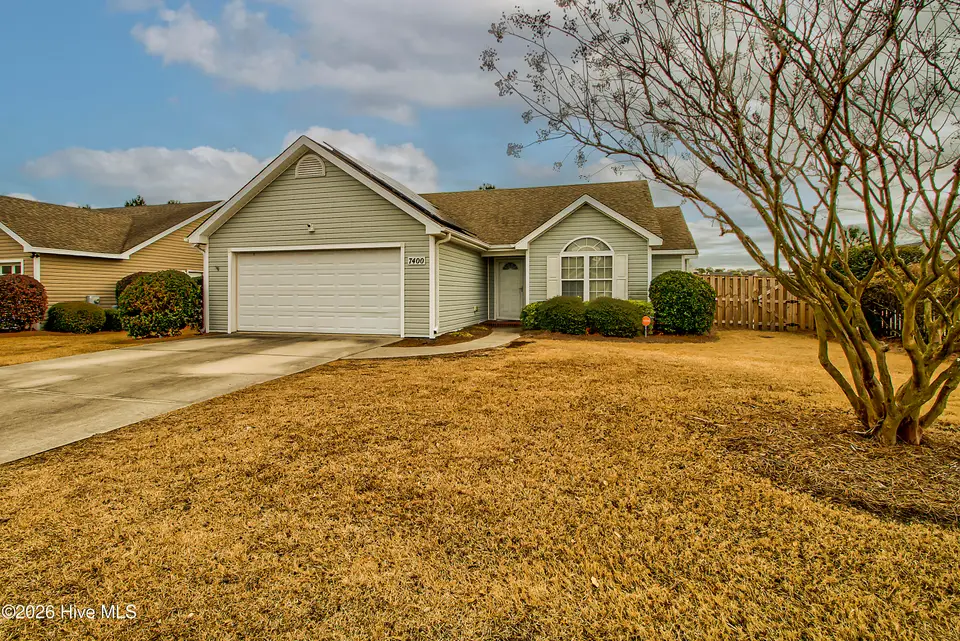7400 Foxwerth Drive, Wilmington, NC 28411 — 3-bedroom home in Chesney Place, Wilmington, NC, photo 1 of 23: IMG_5325_6_7