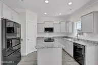 51 W Broughton Lane, Rocky Point, NC 28457 — 4-bedroom home in Wylie Branch, Rocky Point, NC, photo 7 of 34