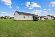 993 Aspen Ridge Court, Deep Run, NC 28525 — 3-bedroom home in Aspen Ridge, Deep Run, NC, photo 11 of 47: 11-993 Aspen Ridge Ct-11