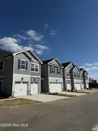 38 Joyner Park Drive, Rocky Mount, NC 27803 — 3-bedroom townhome in Joyner Park, Rocky Mount, NC, photo 2 of 36: IMG_1875