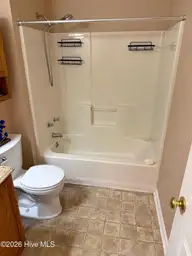410 S Holly Lane, Swansboro, NC 28584 — 3-bedroom home in Swansboro Heights, Swansboro, NC, photo 18 of 25