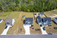 102 N Ardsley Lane, Rocky Point, NC 28457 — 4-bedroom home in Wylie Branch, Rocky Point, NC, photo 6 of 50: 102 N Ardsley Lane