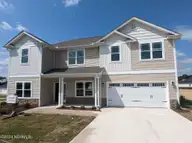 5703 Sloop Court, New Bern, NC 28560 — 4-bedroom home in Fairfield Harbour, New Bern, NC, photo 3 of 49